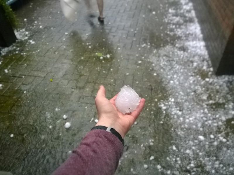 Убийственный град в Голландии размером с теннисный мячик