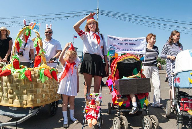 Как прошёл парад колясок 2014 в Москве (24 фото)