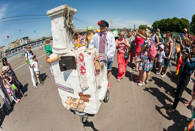 Как прошёл парад колясок 2014 в Москве (24 фото)