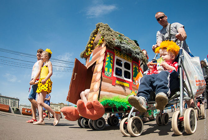 Как прошёл парад колясок 2014 в Москве (24 фото)