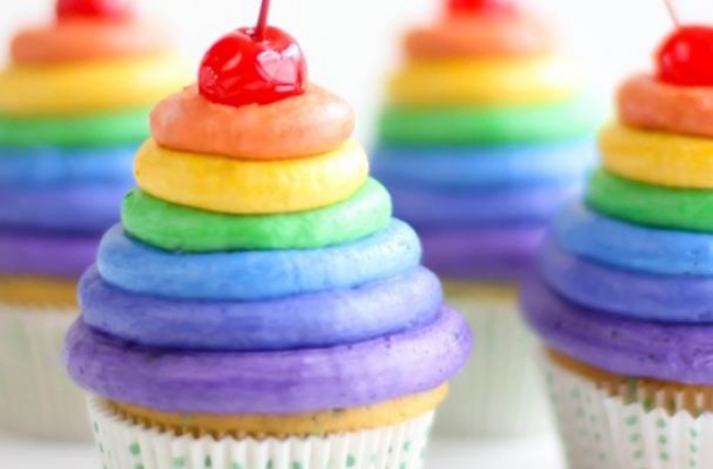 20 десертов для тех, кто всегда мечтал попробовать радугу на вкус