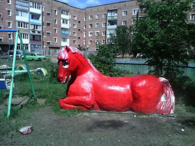 Детские площадки как витрина народного творчества