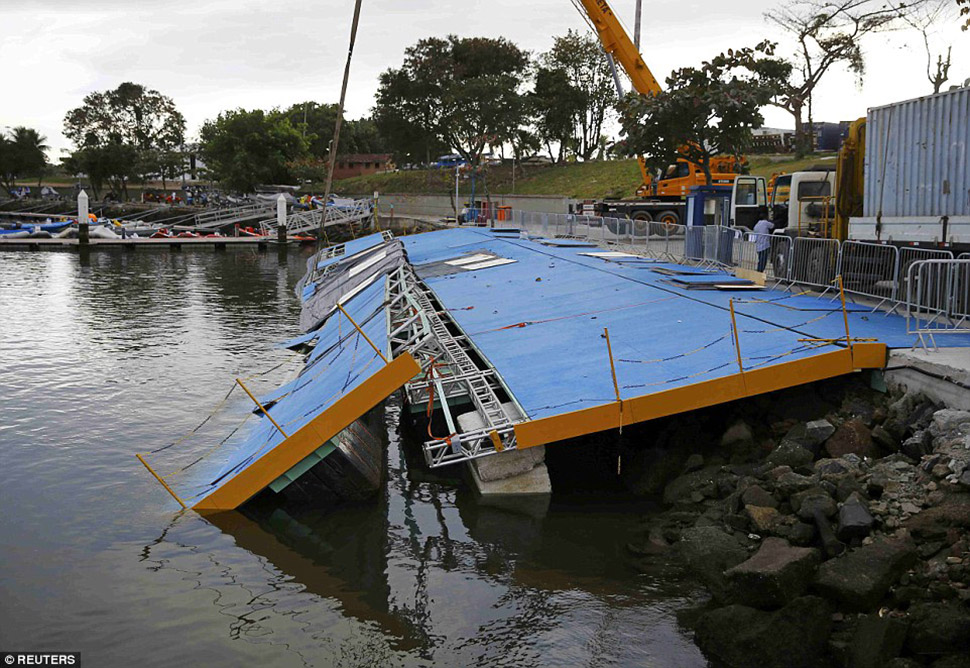 Шокирующие снимки того, в чем придется плавать спортсменам в Рио