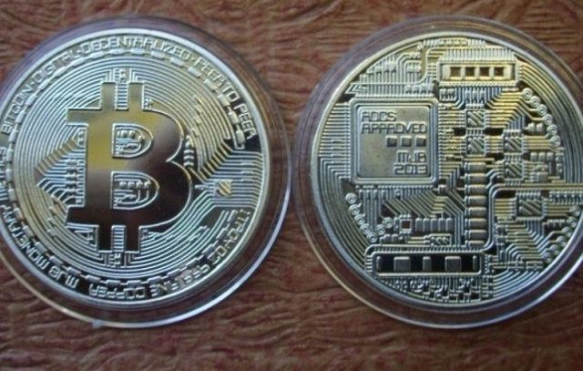 В Обнинске цыгане продали мужчине монеты под видом биткоинов