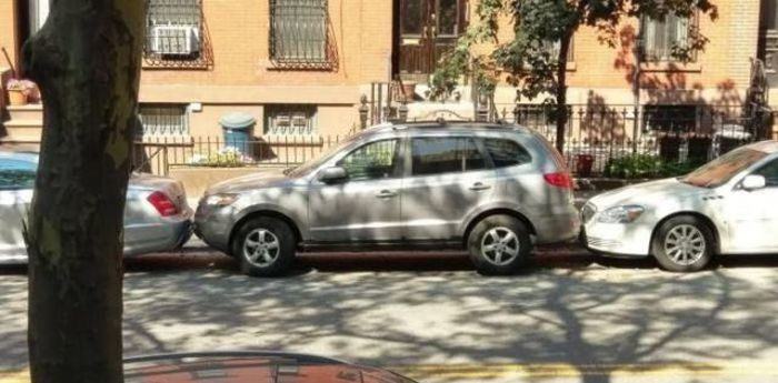 Автохамы паркуют свои автомобили