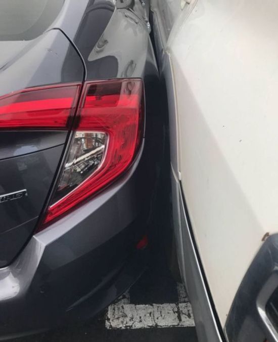 Автохамы паркуют свои автомобили