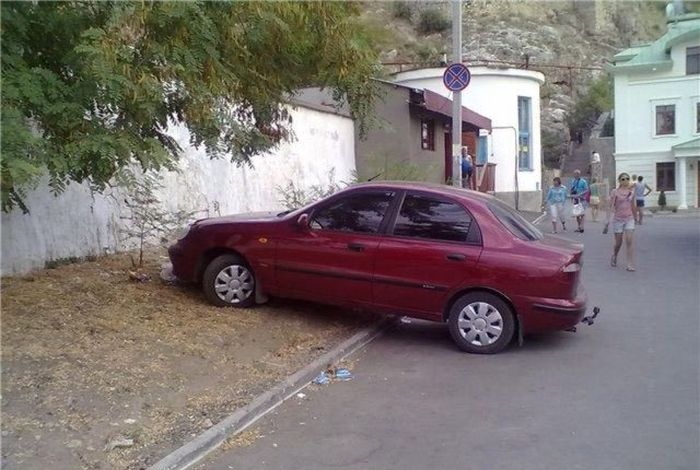 Автохамы паркуют свои автомобили
