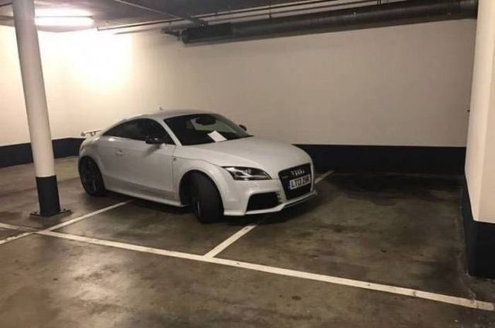 Автохамы паркуют свои автомобили