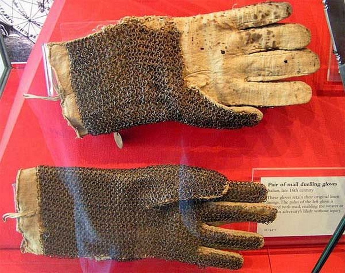 История появления перчаток История появления перчаток