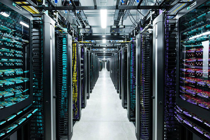 Экскурсия в центр обработки данных Facebook возле полярного круга Экскурсия в центр обработки данных Facebook возле полярного круга