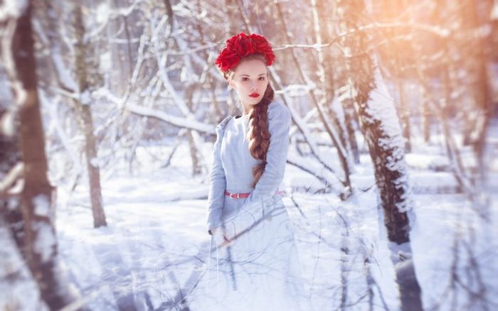 Девушки в русских нарядах