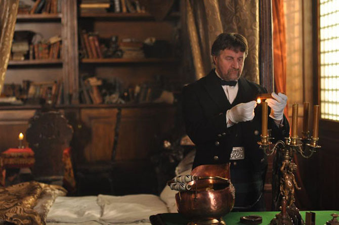 Российский Шерлок Холмс не будет курить трубку