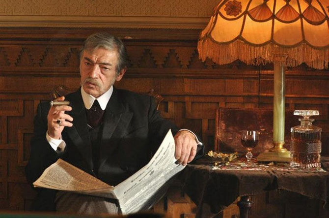 Российский Шерлок Холмс не будет курить трубку