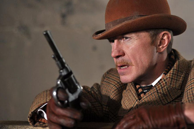 Российский Шерлок Холмс не будет курить трубку