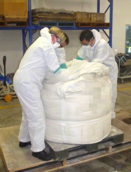 585 кг метамфетамина вместо чистящих средств (7 фото)