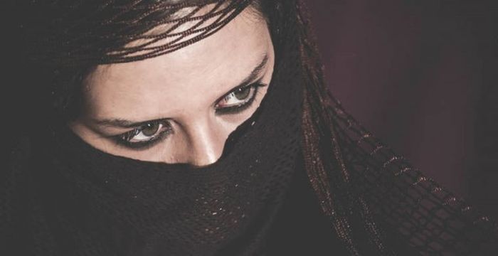 Наказание для неверных супругов в разных странах мира