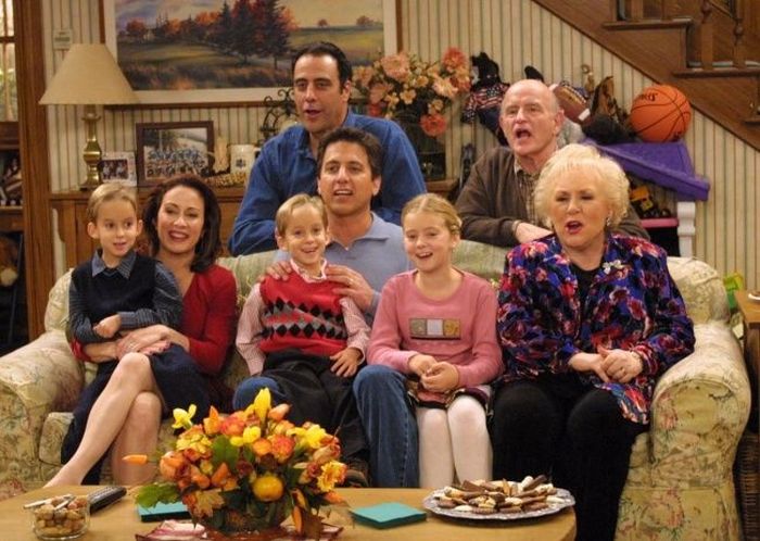 Иностранные сериалы, адаптированные под нашего зрителя Иностранные сериалы, адаптированные под нашего зрителя