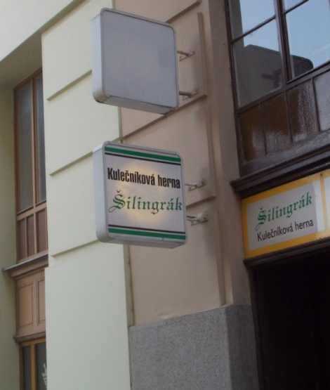 Посетите город Писек, купите вонявки и попробуйте черствые потравины Посетите город Писек, купите вонявки и попробуйте черствые потравины