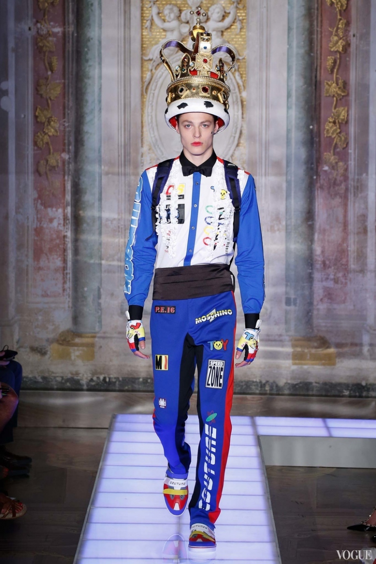 Новая мужская коллекция Moschino весна-лето 2016