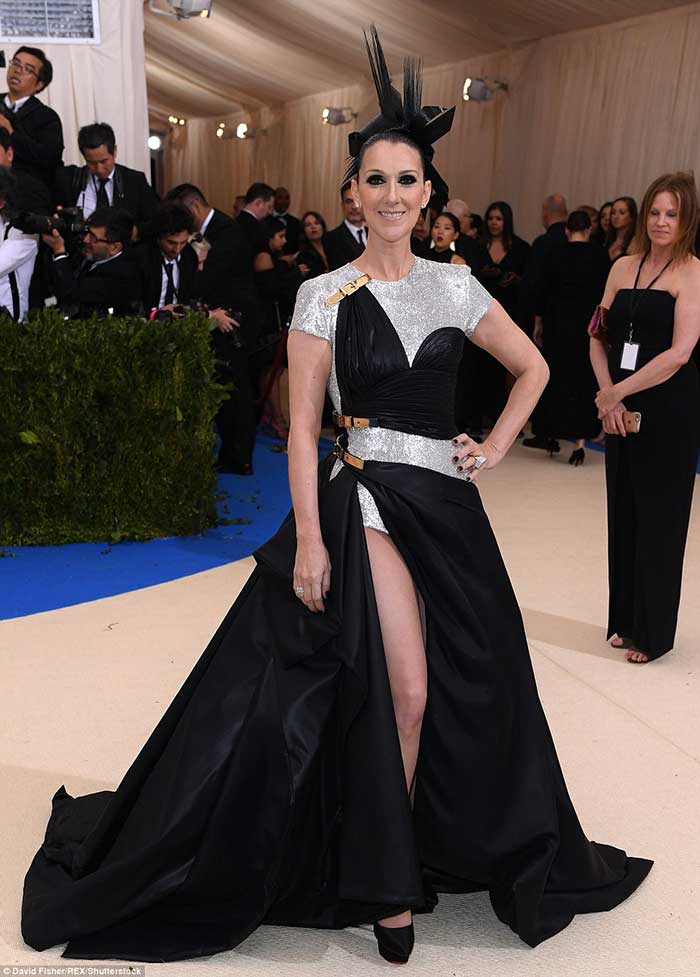 Самые скандальные наряды Met Gala 2017