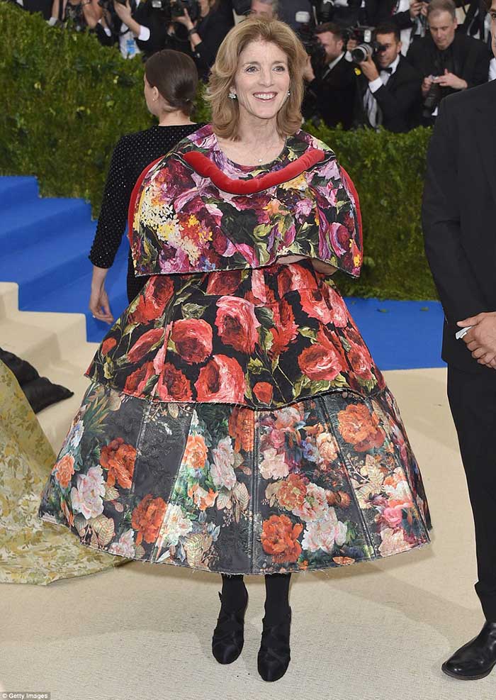 Самые скандальные наряды Met Gala 2017