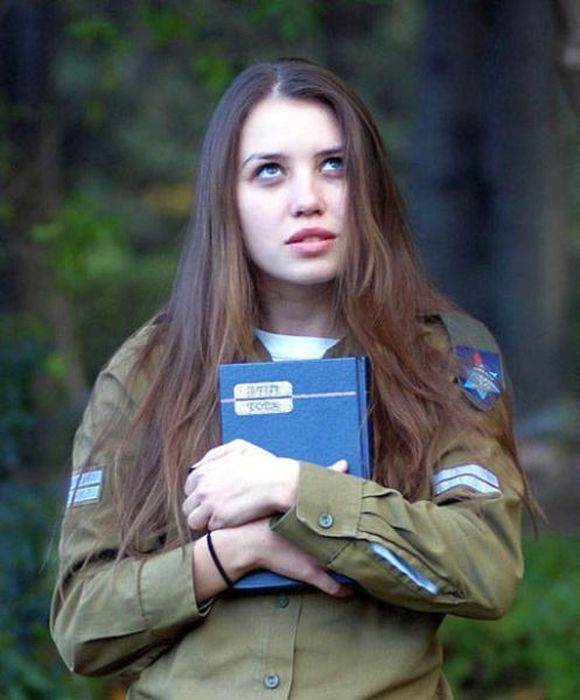 Девушки в армии Израиля