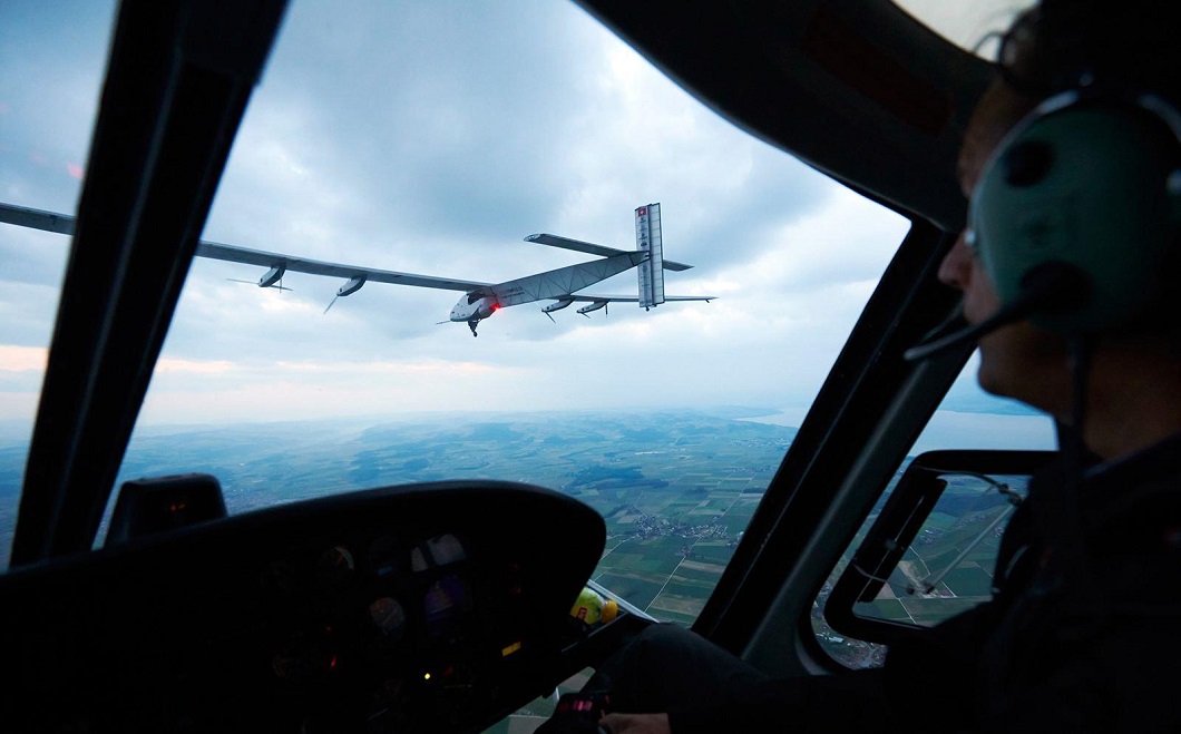 Первый полет самолета на солнечных батареях Solar Impulse 2 Первый полет самолета на солнечных батареях Solar Impulse 2