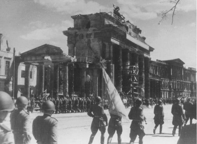 Война глазами советского фотографа Валерия Фаминского