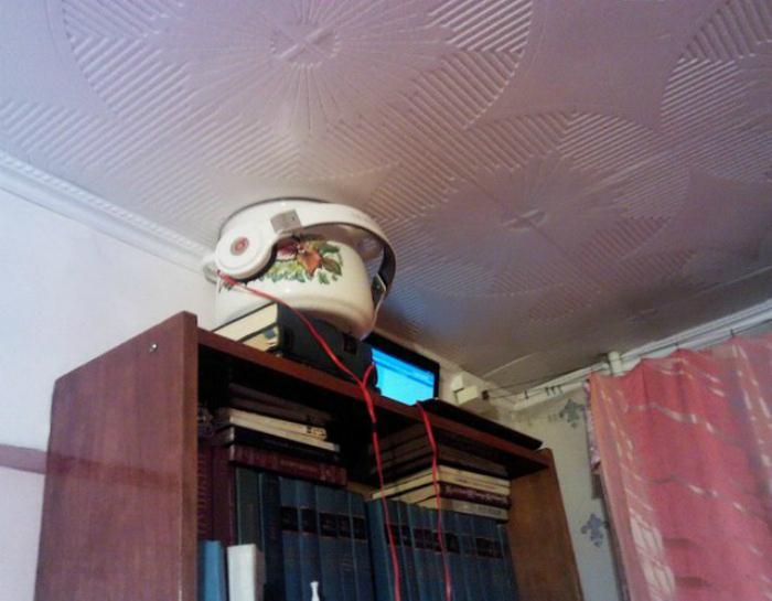 Сосед соседу друг
