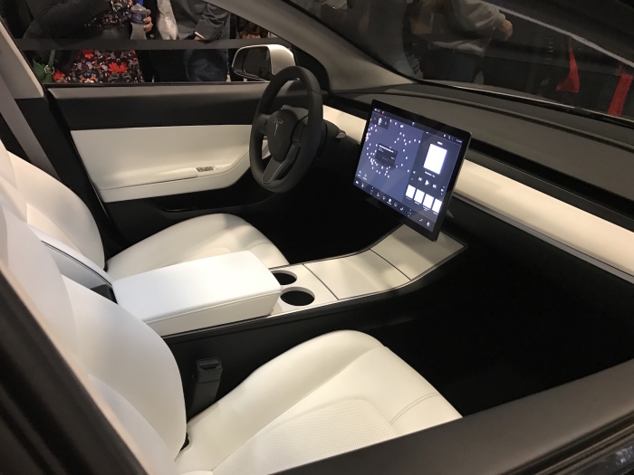 Скоро на рынке появится бюджетная Tesla