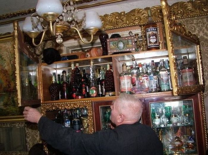 Настоящий дворец в деревенском доме
