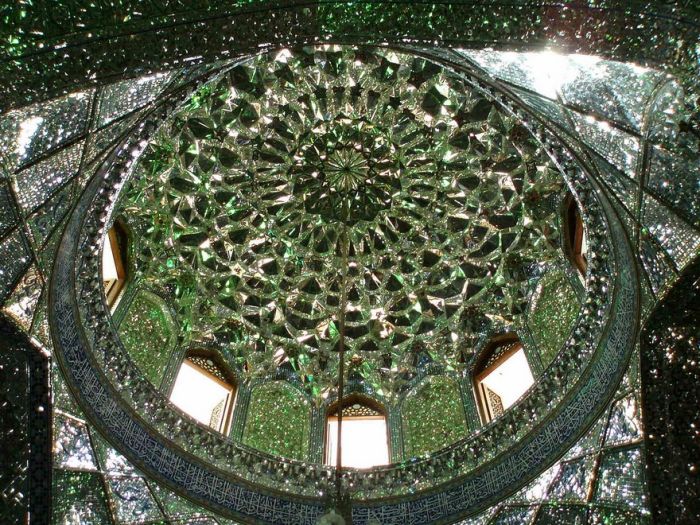 Мавзолей Шах-Черах - зеркальная мечеть в Иране