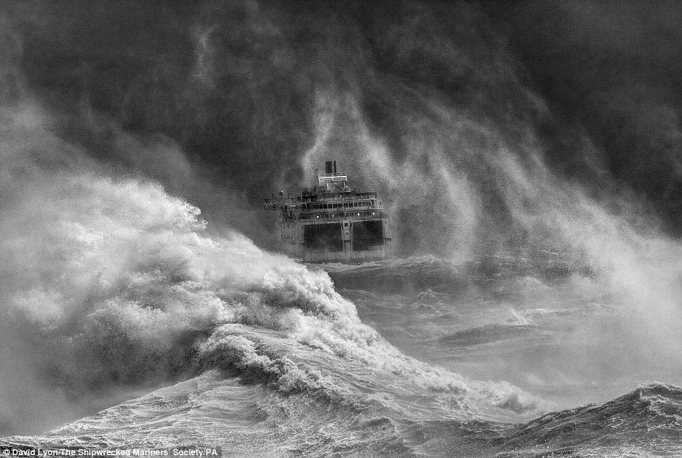 Лучшие работы конкурса фотографий, сделанных на побережьях Великобритании