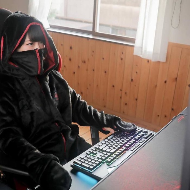 Креативный костюм для тех, кто постоянно мерзнет, сидя за компьютером