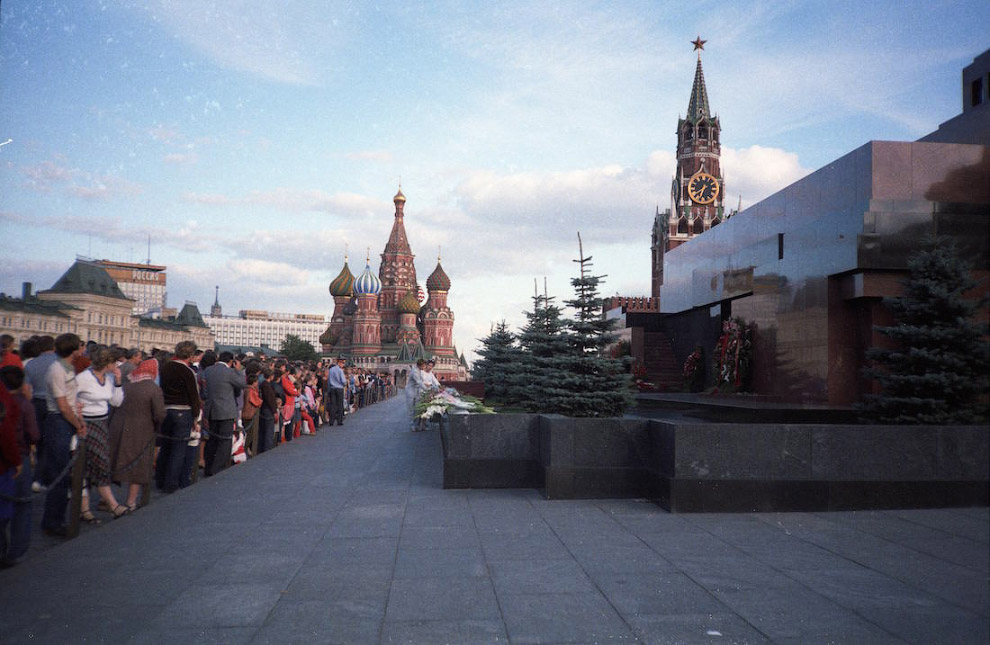 Прогулка по Москве 1985 года Прогулка по Москве 1985 года