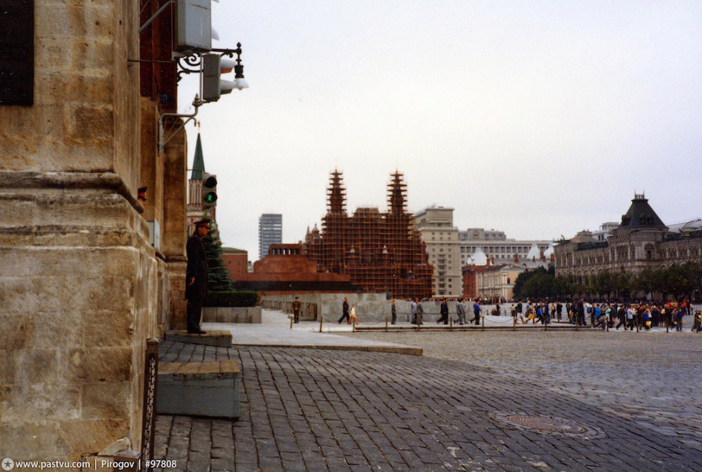 Прогулка по Москве 1985 года Прогулка по Москве 1985 года
