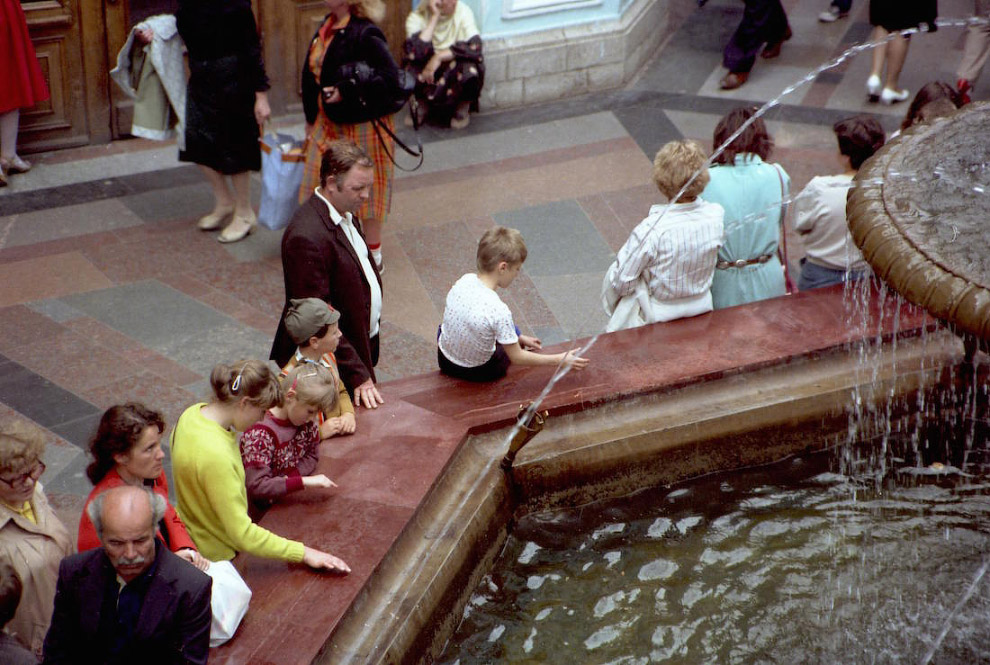 Прогулка по Москве 1985 года Прогулка по Москве 1985 года