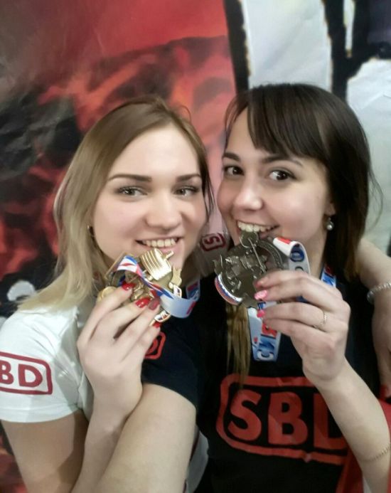 Эта девушка вовсе не такая хрупкая, какой она кажется