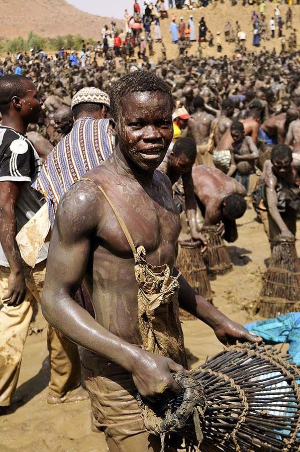 Как выловить всю рыбу в озере за 15 минут