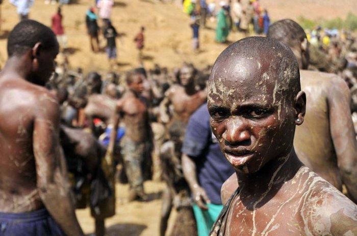 Как выловить всю рыбу в озере за 15 минут