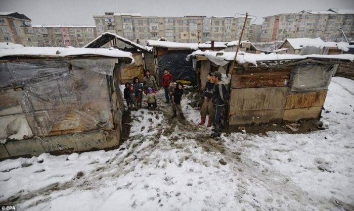 Как живут цыгане в румынском гетто