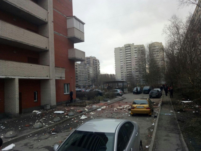 Взрыв в 16-этажке Санкт-Петербурга