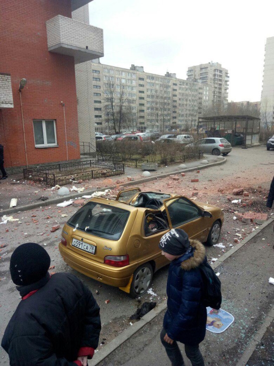 Взрыв в 16-этажке Санкт-Петербурга