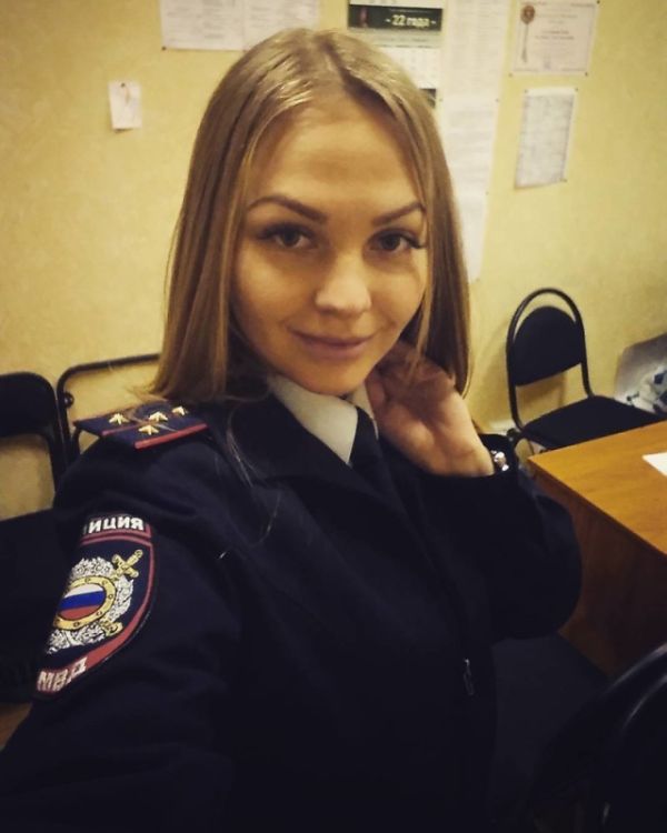 Очаровательные сотрудницы МВД России