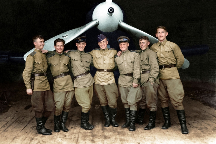Россия в цвете: старинные раскрашенные фотографии с 1900 до 1965 года Россия в цвете: старинные раскрашенные фотографии с 1900 до 1965 года