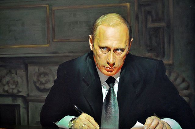 Выставка про Ельцина и Путина