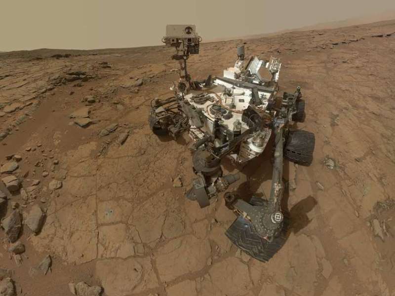 14 великолепных фотографий Марса, сделанных Curiosity за 3 года