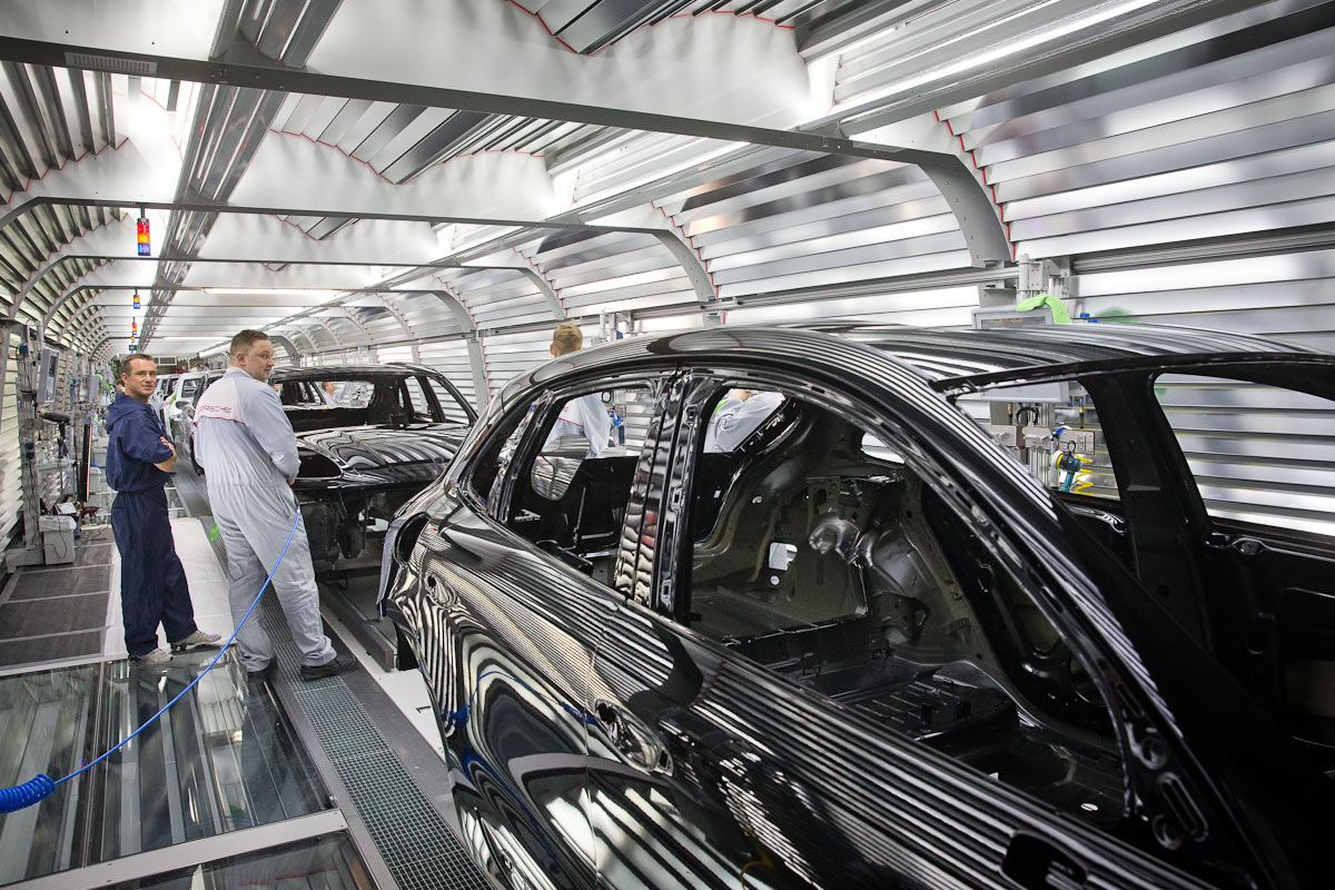 Как в Лейпциге собирают Porsche
