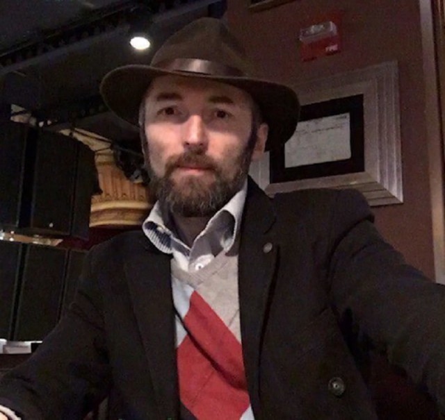 В Ярославле школьница сбежала за границу со своим учителем