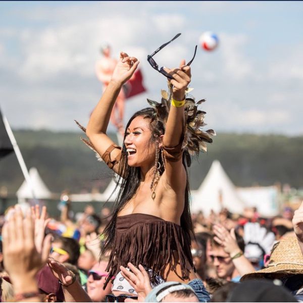Девушки с фестиваля электронной музыки Tomorrowland 2014 (38 фото)